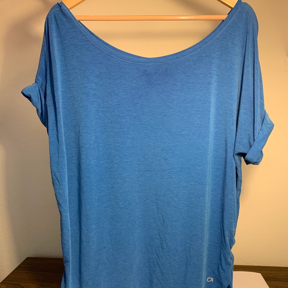 GapFit Breathe Exercise Shirt